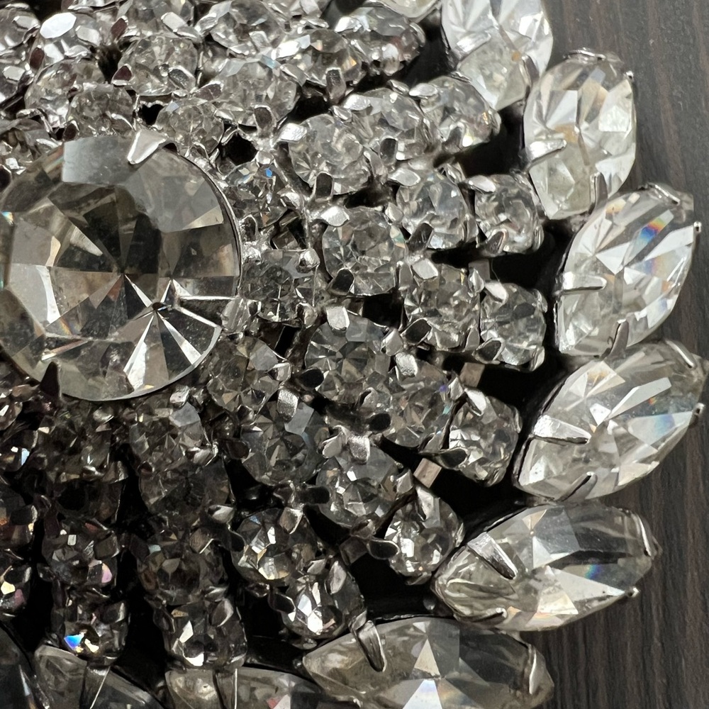 Large Vintage 1950's Rhinestone Brooch Pin - Picture 3 of 6
